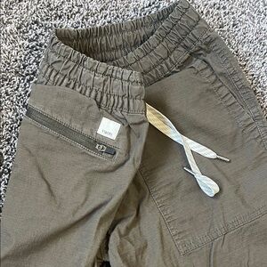 Vuori Vintage Ripstop Olive Green Women's Pants